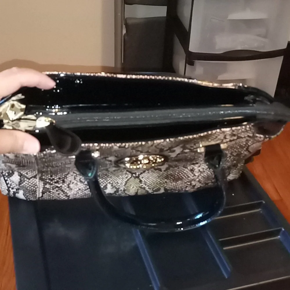 Women's accessory bag/ purse - Picture 5 of 10